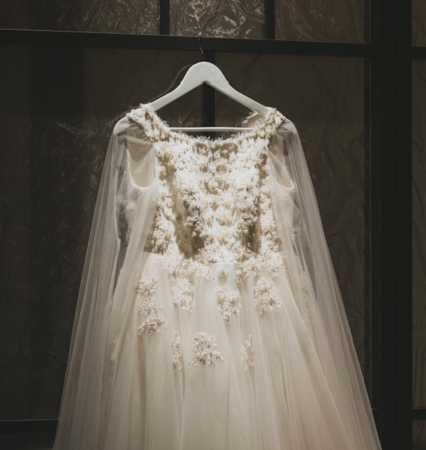 自社アトリエで制作オーダーメイドドレスならアルマンドレス